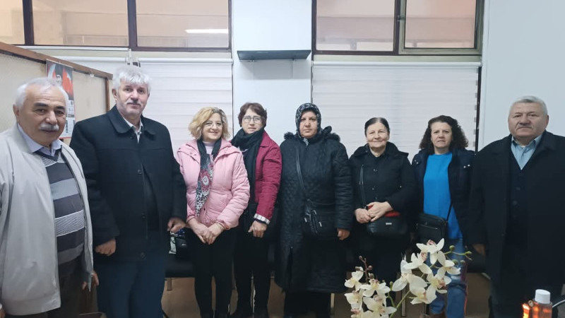 CHP Alaçam İlçe Başkanlığı, vatandaşın derdine ortak oluyor.