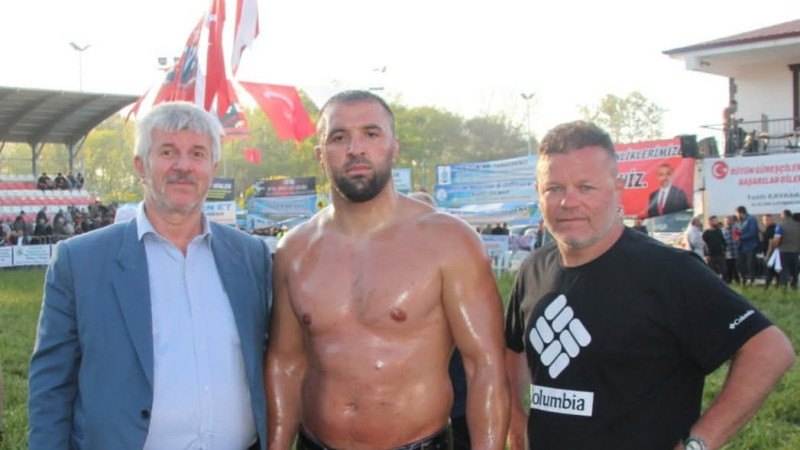 632.Geleneksel Geyik koşan Yağlı Güreşleri yapıldı.