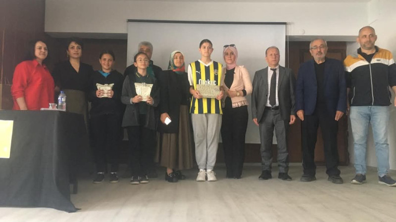 ALAÇAM, Şehit Kadir Kara İHL.'nde Kitap okuma yarışması sonuçlandı.