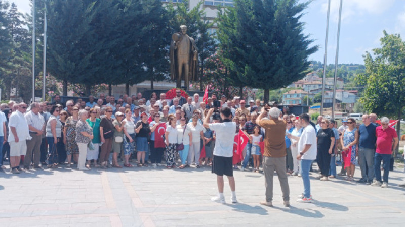 Yeni Parti Alaçam İlçe binası açıldı.